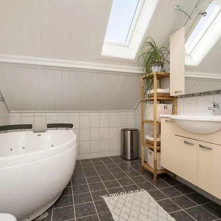 Haugesund Nature And Fishing Holiday home Osnes